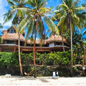 Villa Marmarine Beach Resort&Restaurant
